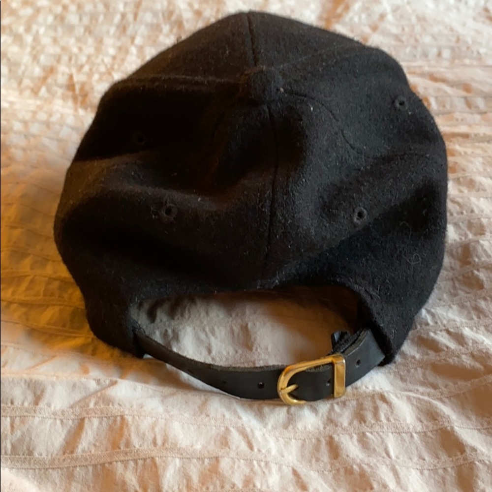Wool ball cap - Picture 2 of 3